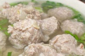 清晨汆肉香：唤醒味蕾的每日美味