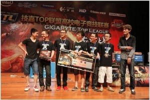 深圳狼战队在《Dota》中的选手个人能力展示与评价