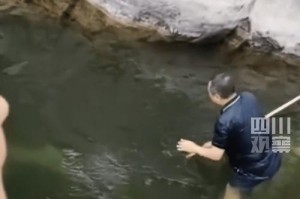 目击者回应男子心肺复苏被指袭胸，一场善意操作还是越界行为？心肺复苏被指袭胸引争议，善意施救还是越界行为拷问