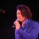 58岁郑伊健近况引热议 体型变化引发公众关注，郑伊健58岁近况引热议，发福身形成焦点