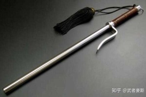 浸毒匕首实战测评：致命武器使用技巧全解析
