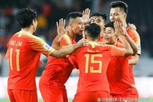 一、比赛背景与国足现状，国足现状下的世预赛突围战，机遇与挑战并存