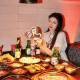 浪漫餐厅星光晚餐，美女相伴共享美好时光