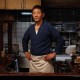 深夜食堂：打烊后的两人沙发时光