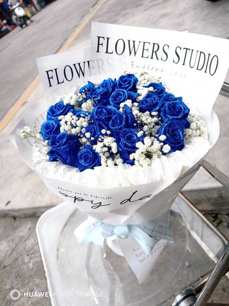 蓝色妖姬花束高清图片 浪漫蓝色玫瑰鲜花摄影