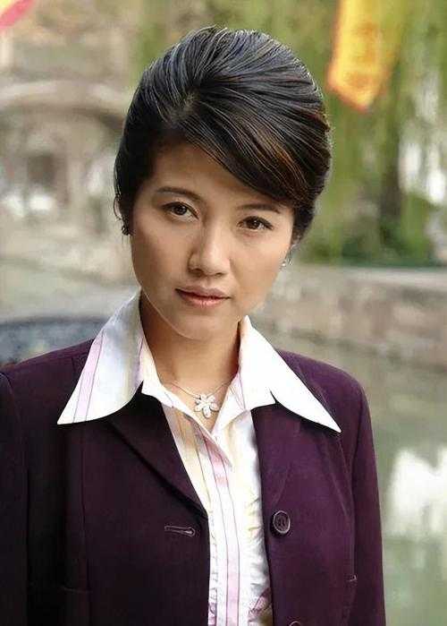 颜丙燕《万箭穿心》女主角演技炸裂 影后级表演震撼人心