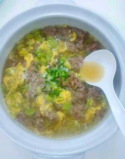 汆肥肉的家常做法,鲜香不腻超下饭