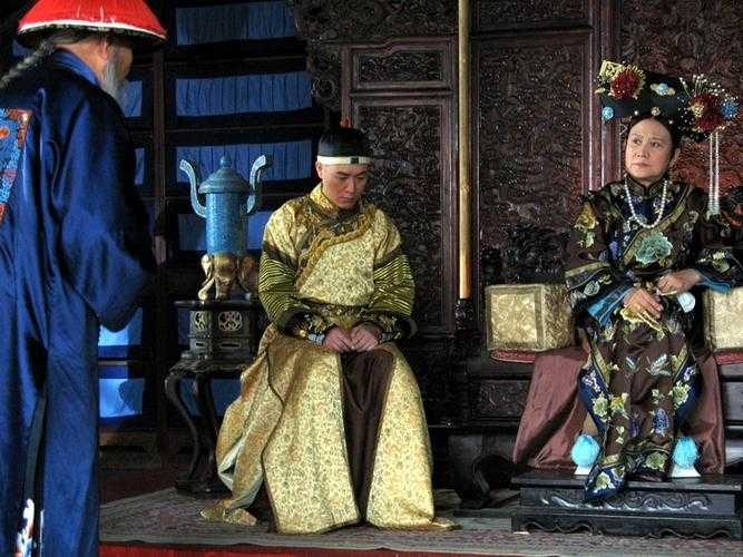 汉末卫公子传奇:乱世豪门的兴衰史