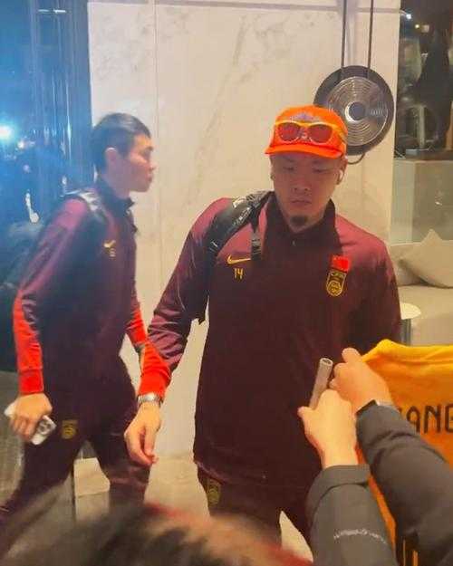 范志毅盛赞王大雷,给他打满分