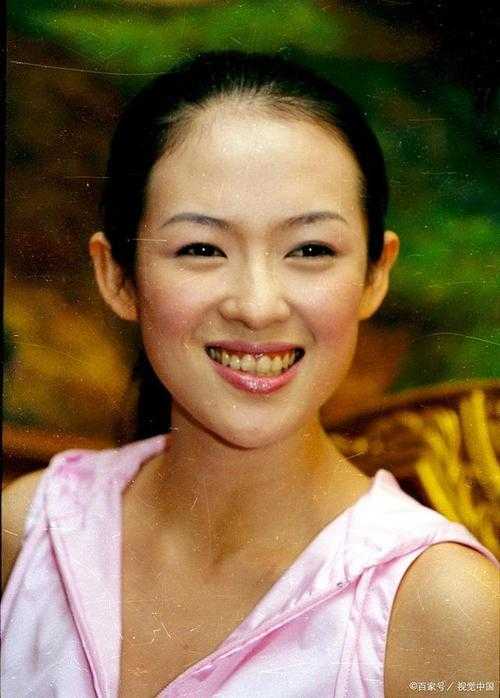 章子怡短发造型,从柔美到飒爽的视觉革命,解密亚洲女星的发型炼金术