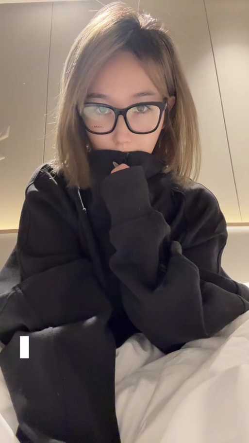 泡芙反差婊抖音混剪合集 纯欲风变装高能瞬间