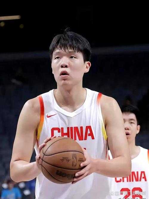 杨瀚森首秀,24秒时空裂缝撕裂NBA数据穹顶