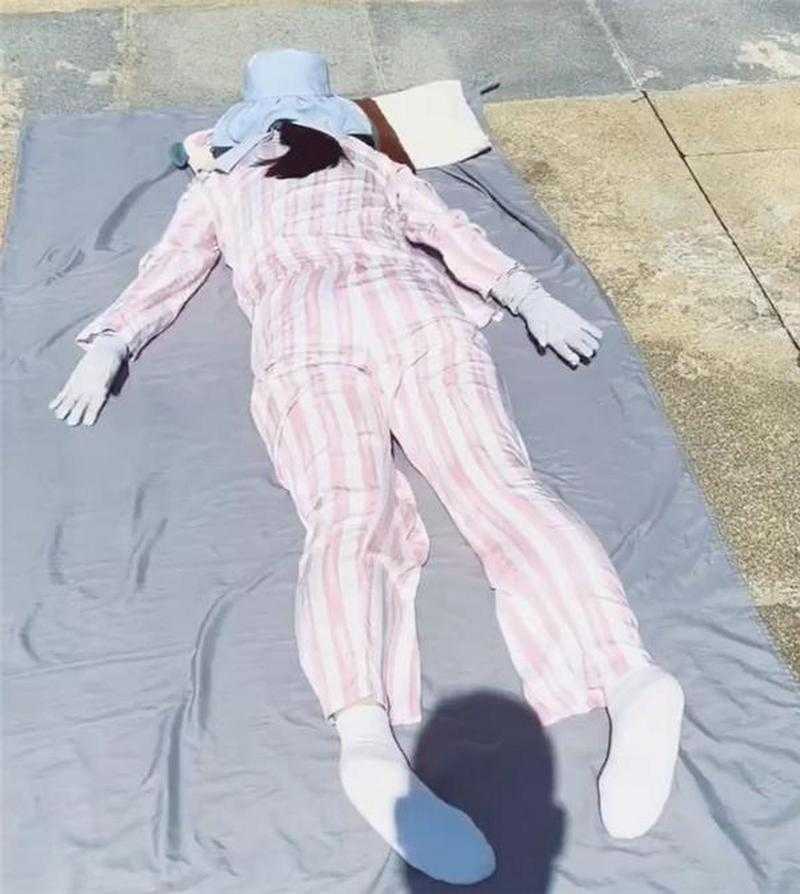 高温晒背2小时67岁阿姨竟开颅保命事件回顾