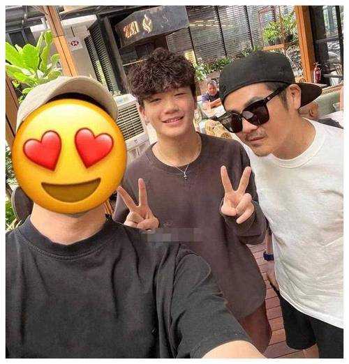 曹格家庭文化对青少年成长的影响