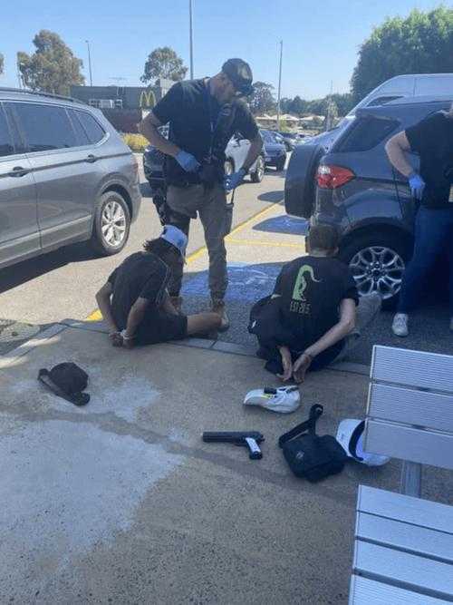 澳男子头部中枪被活埋后奇迹爬出坟墓,一场惊心动魄的生存实录