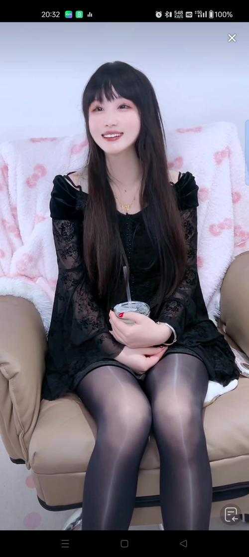 深夜直播秀场:精彩在线等你来看