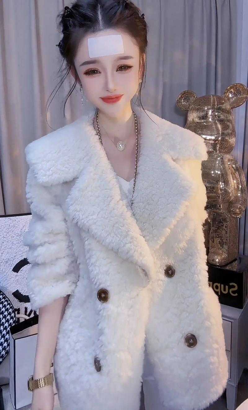 清白毛毛：纯净自然的时尚选择
