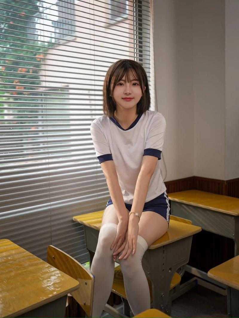 清纯女学生校园生活HD高清实拍